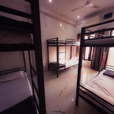 Olt Hostel Rishīkesh Eksteriør billede